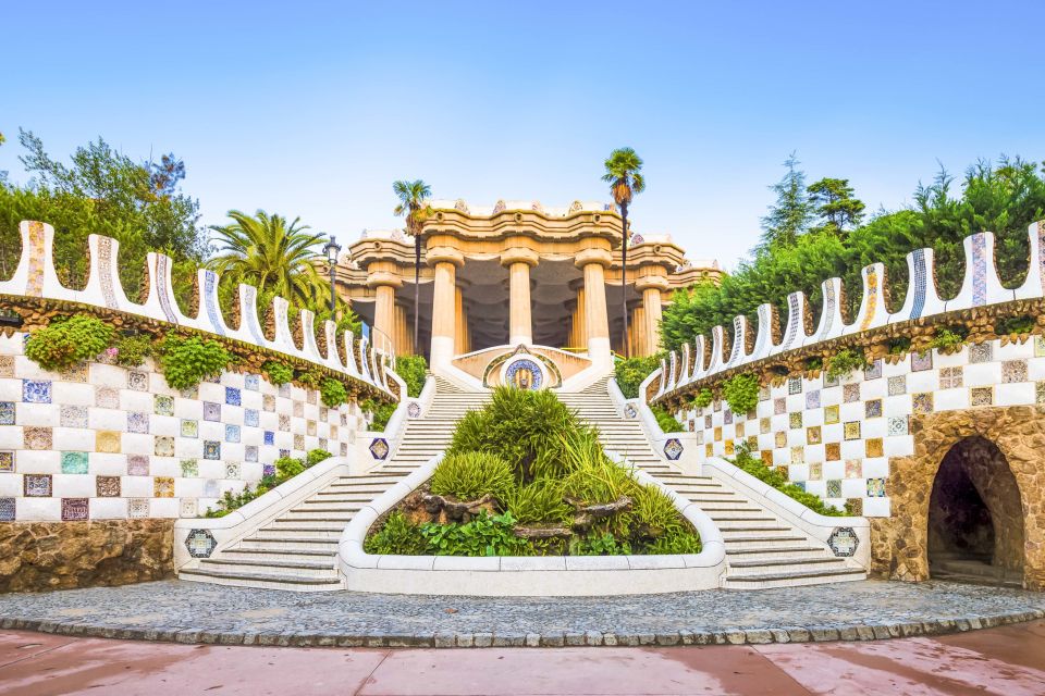 Barcelona: Park Güell Fast-Track Guided Tour - Review Summary
