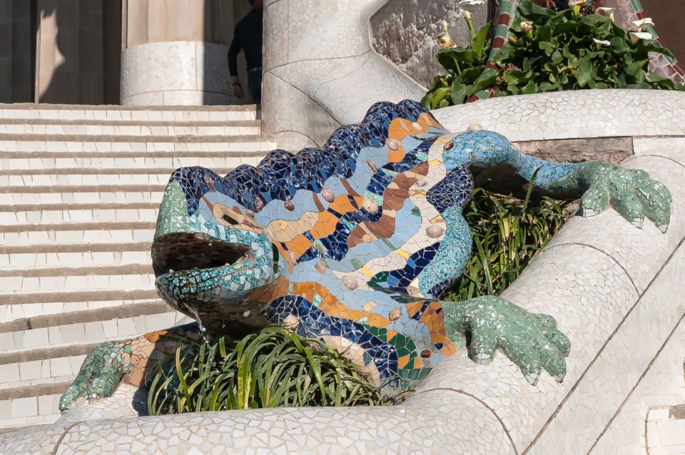 Barcelona & Park Güell: Private Half-Day Tour With Pickup - Common questions