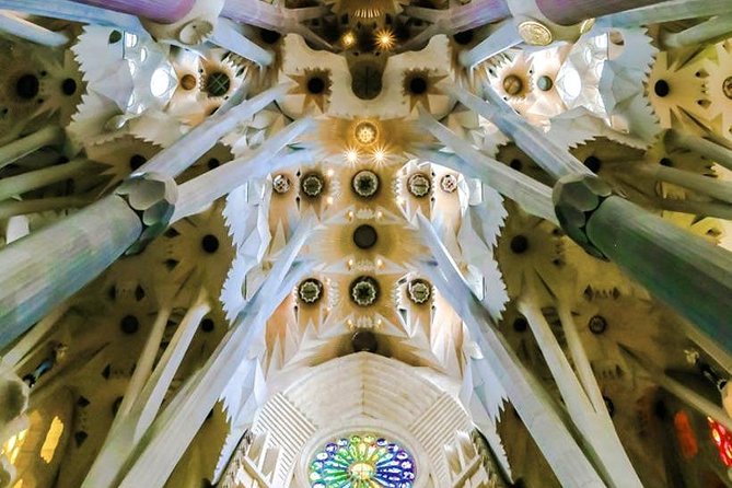 Barcelona : Sagrada Familia Guided Tour - Safety and Security Information