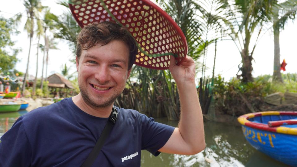 Basket Boat at Coconut Village, Kitchen Show and Big Lunch - Directions