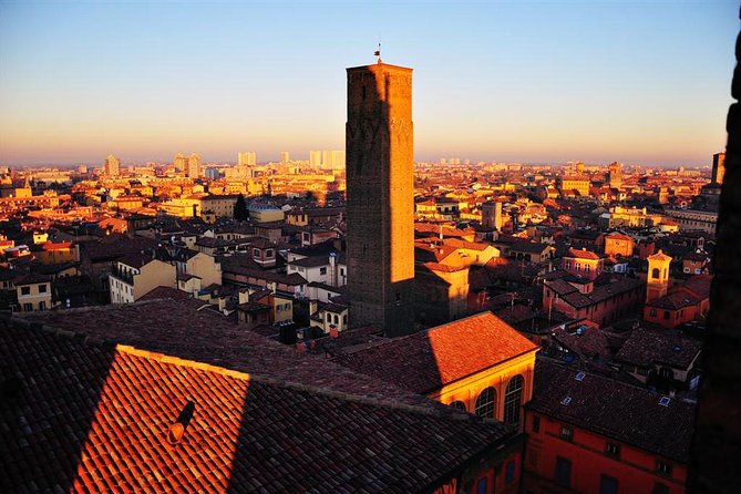 Bologna By Night Walking Tour - Host Interaction and Feedback