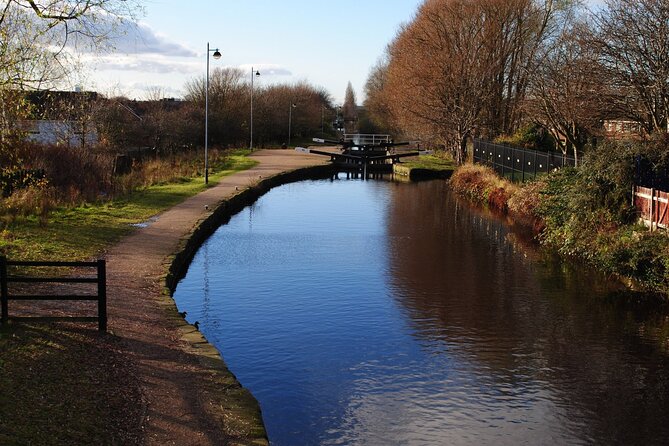 Breathtaking Manchester – Walking Tour for Couples - Tour Tips