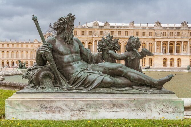 Bus Transfer : Paris to the Palace of Versailles Round-Trip - Booking Details and Pricing