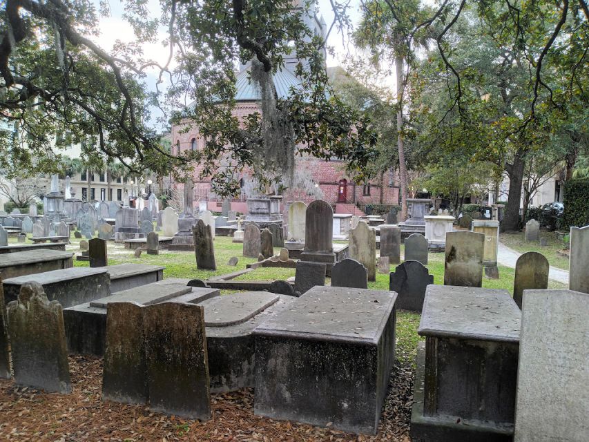 Charleston: Small-Group Ghost Walking Tour at Night - Common questions