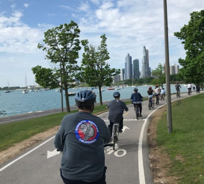Chicago: Ultimate City Attractions Bike Tour - Review Summary