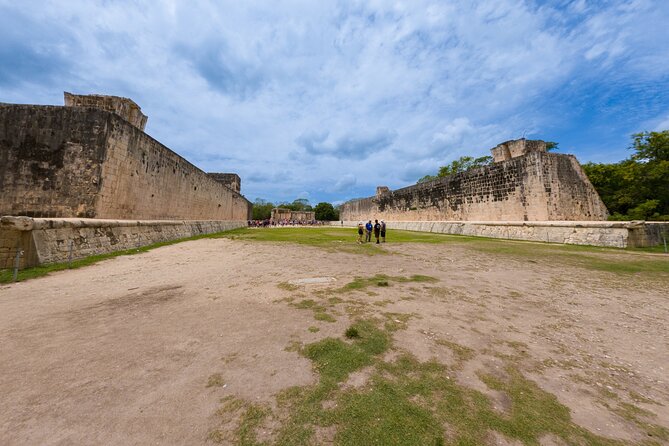 Chichen Itza & Ekbalam Tour With Cenote From Playa Del Carmen - Common questions