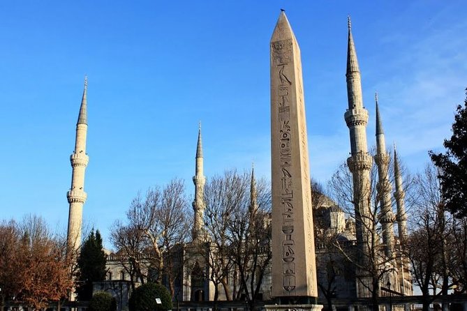Classical Istanbul Topkapi Palace, Hagia Sophia, Blue Mosque, Grand Bazaar - Must-See Exhibits at Topkapi Palace