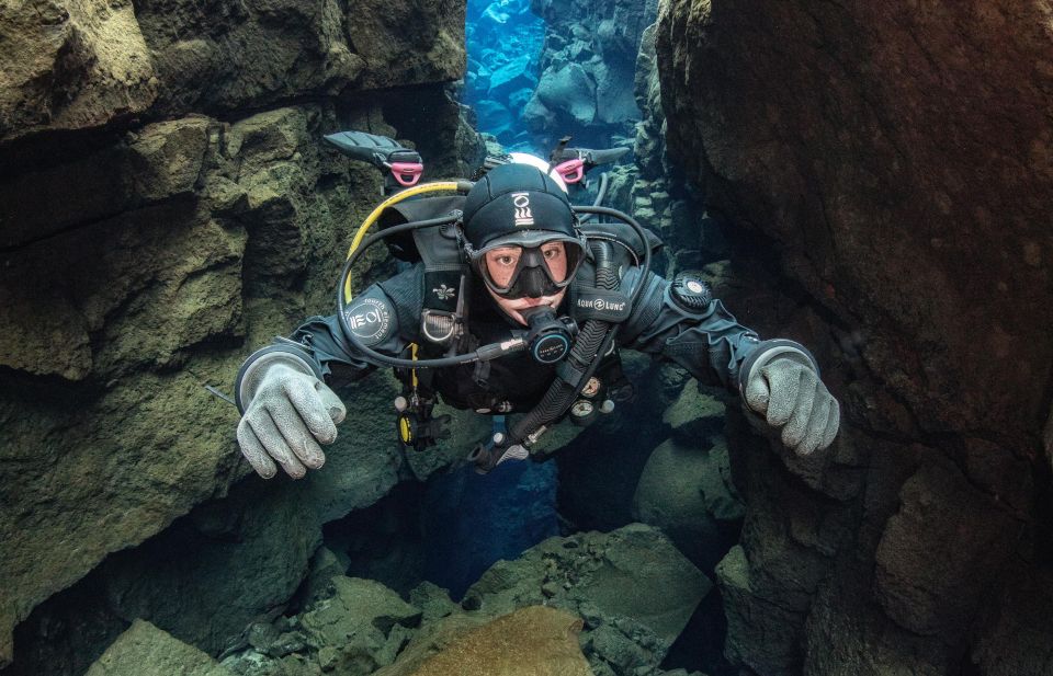 Diving in Silfra Fissure in Thingvellir National Park - Review Summary
