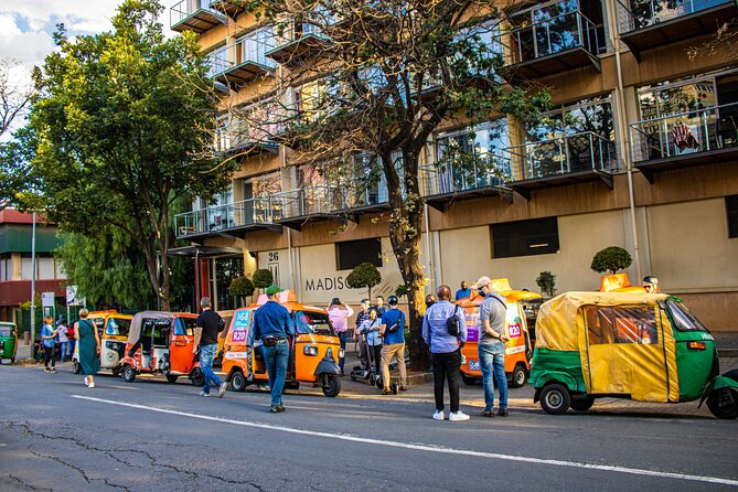 Downtown Johannesburg Tuk Tuk Tour With a Local Lunch - Cultural Immersion