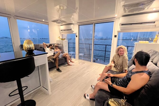Dubai Luxury Yacht Cruise - Common questions