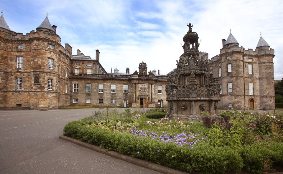 Edinburgh: Palace of Holyroodhouse Entry Ticket - Common questions