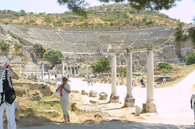 Ephesus and Pottery Workshop Tour From Kusadasi With Private Guide and Van - Meeting Point Information