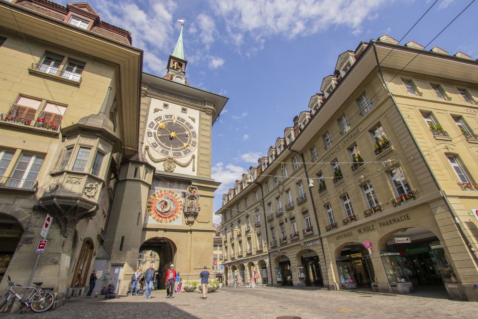 Explore the Best Guided Intro Tour of Bern With a Local - Customer Experience and Service