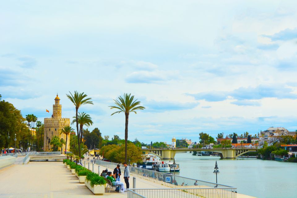 From Algarve: Private Seville Day Trip With Transfer - Language Options and Services