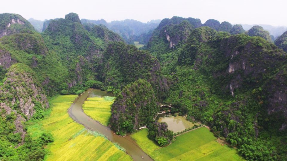 From Hanoi: Ninh Binh-Hoa Lu-Trang An-Mua-Cave-Buffet Lunch - Cave Exploration