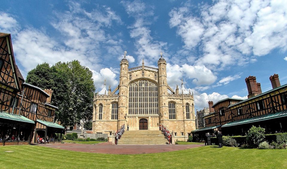 From London: Royal Guided Tour of Windsor Castle - Highlights