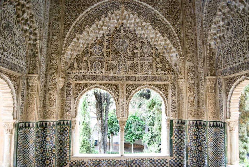 From Malaga: Granada Full-Day Trip With Alhambra - Important Notes