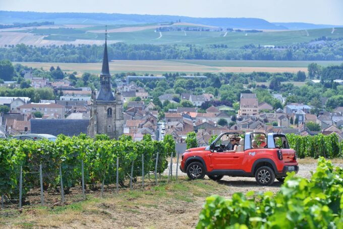 From Reims/Epernay:The Connoisseurs Private Tour 9 Tastings - Independent Producers and Church Visit