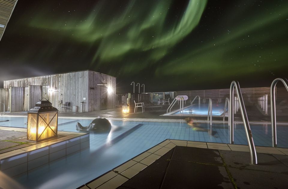 From Reykjavik: Northern Lights and Geothermal Baths Tour - Customer Reviews