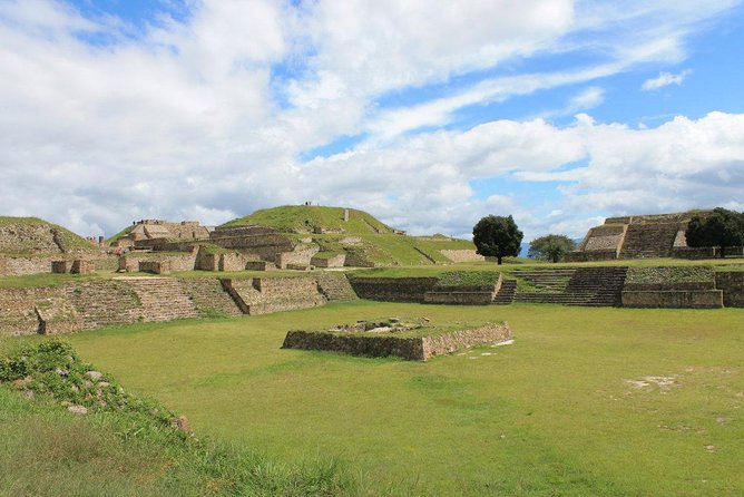 Full-Day Monte Alban Archaeological Site and Oaxaca Artisan Experience - Common questions