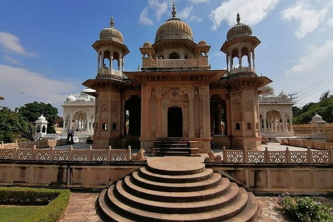 Full-Day Private Jaipur Sightseeing Tour by Car With Guide - Common questions