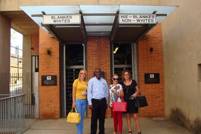 Full Day Soweto Township and Apartheid Museum Tour - Directions and Tips