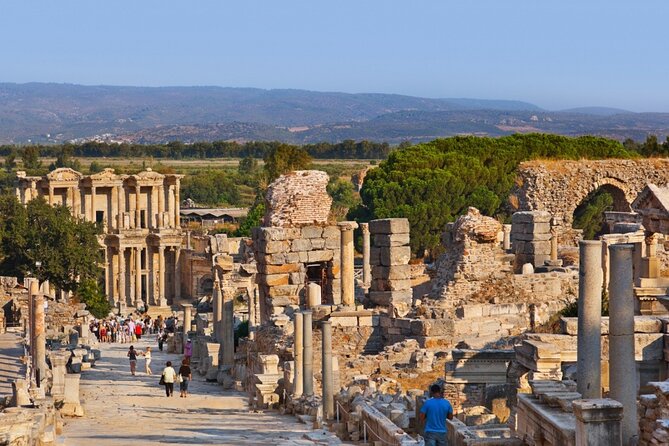 Full Day Tour in Ephesus Virgin Mary House and Artemis Temple - Expert Tour Guide Insights