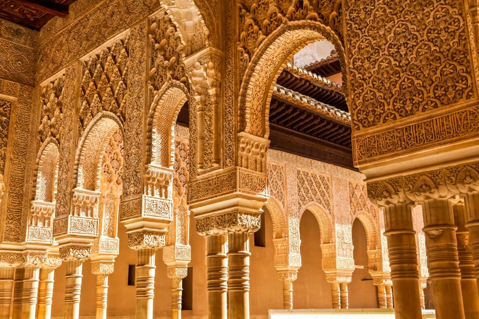 Granada: Alhambra & Nasrid Palaces Tour With Tickets - Detailed Monument Exploration