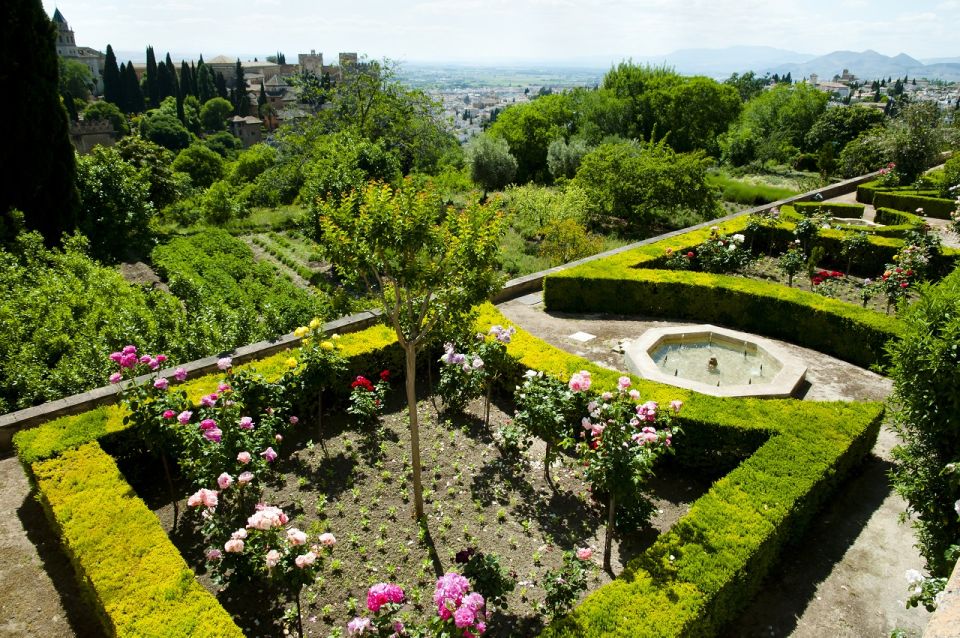 Granada: Alhambra Palace Guided Tour - Directions