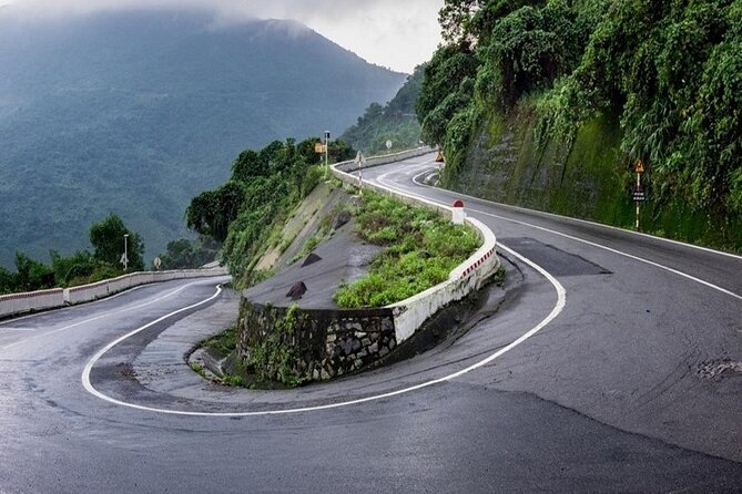 Hai Van Pass-Lang Co Eco Tour by Boat With Oyster Tasting - Tour Highlights and Activities