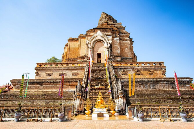 Half-Day Tour of Chiang Mai City Arts and Temples With Pick up