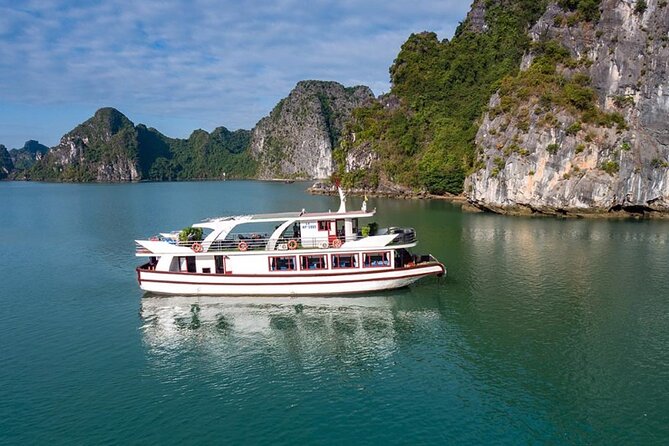 Halong Bay Cruise Luxury Full Day Tours - Cruise Experience