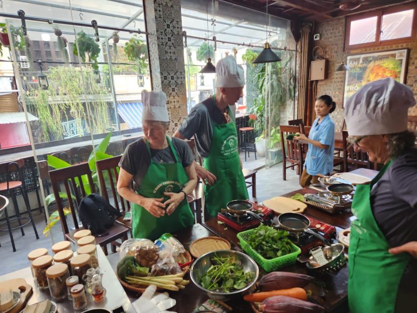 Hanoi Cooking Class: From Market to Plate - Traditional Food - Market Visit