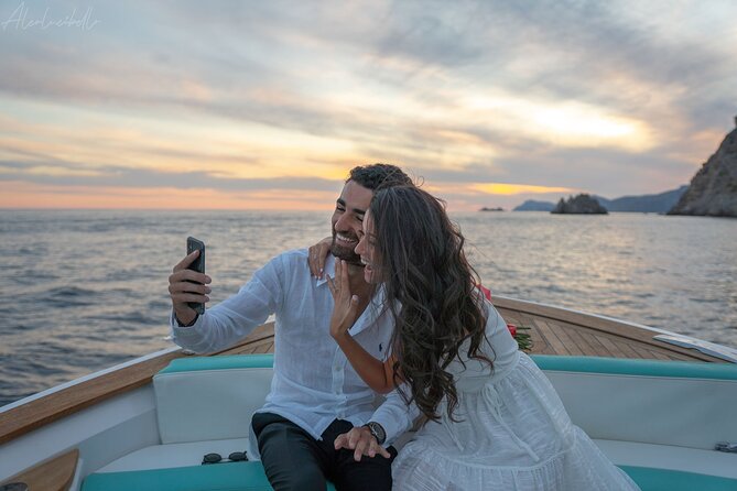 He Said Yes! Marriage Proposal at Sunset - Reviews and Ratings Overview