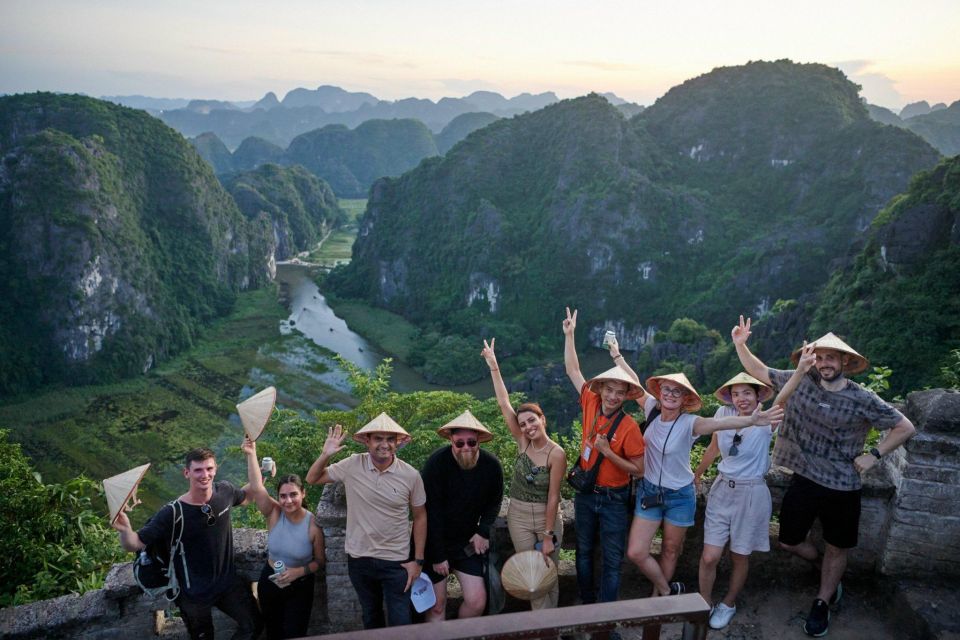 Hoa Lu - Tam Coc - Mua Cave / Limousine Transfer - Customer Experiences