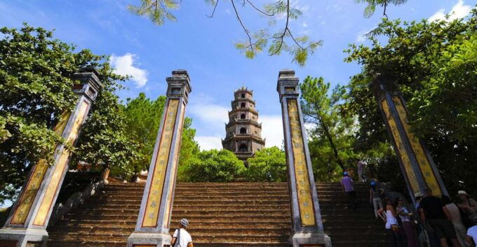 Hue Royal Tombs and Thien Mu Pagoda With Private Car - Booking Information