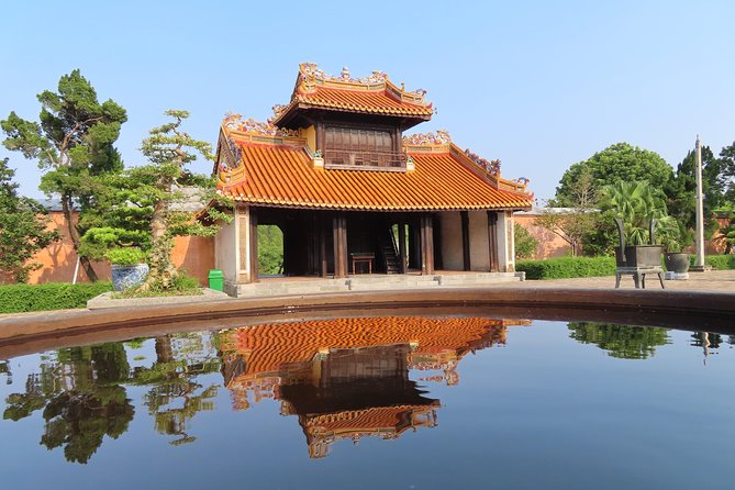 Hue Royal Tombs Tour- Private Tour - Tour Guide Information