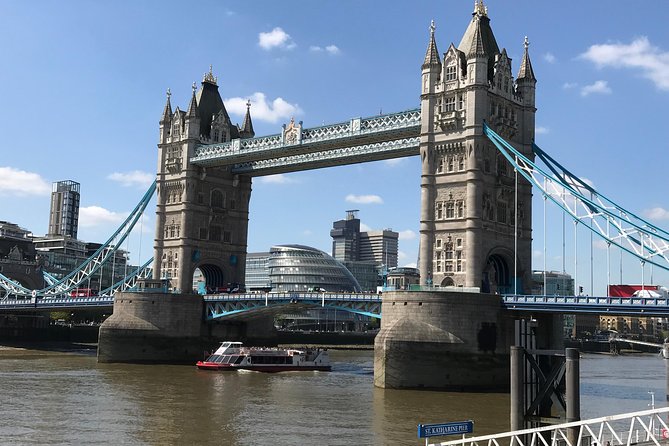 London Highlights : Private Driving Day Tour - Experienced Local Tour Guides