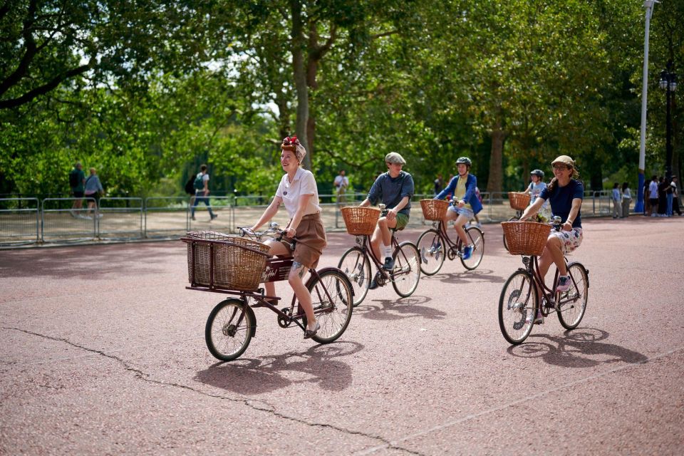 London: Private Family Guided Bike Tour With Childseats - Route Information