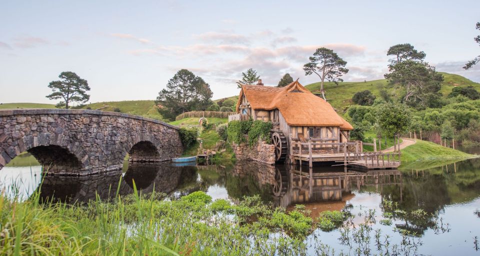 LOTR Tour) Hobbiton Movie Set & Hamurana Spring - Tour Inclusions & Pricing