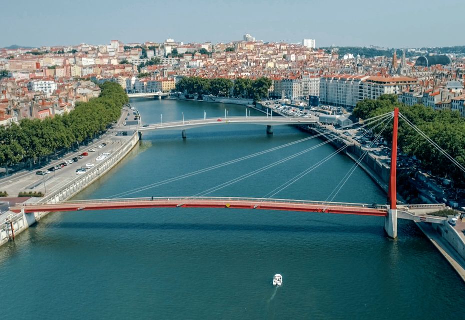 Lyon: From Confluence to Barbe Island in Electric Boat - Directions