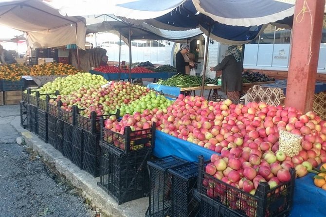 Manavgat Bazaar Boat Trip Lunch and Soft Drink Included From Side - Common questions