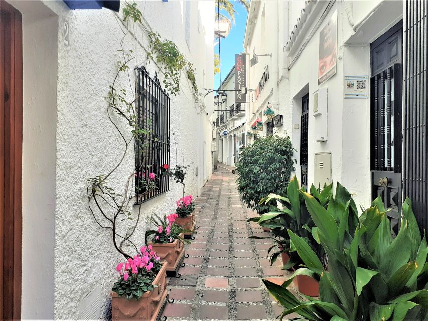 Marbella: Sightseeing Walking Tour - Directions