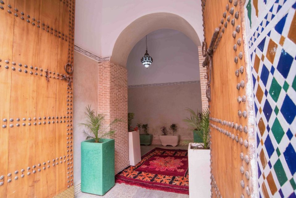 Marrakech: Authentic Moroccan Hammam Experience in Mouassine - Location Details