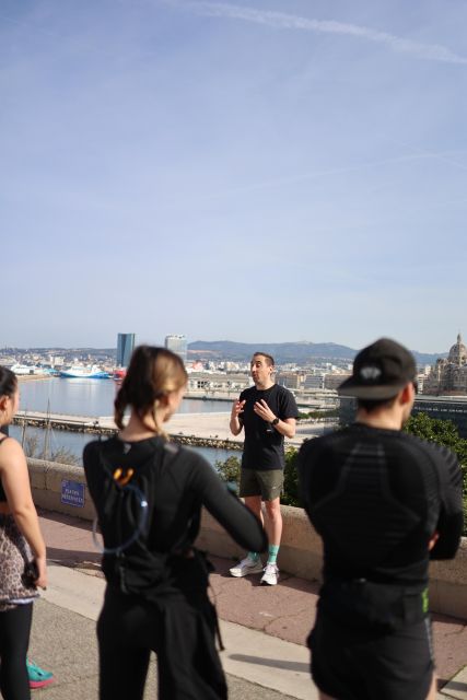 Marseille: Run in Marseille in Our Tour a Jamais Le Premier - Reservation