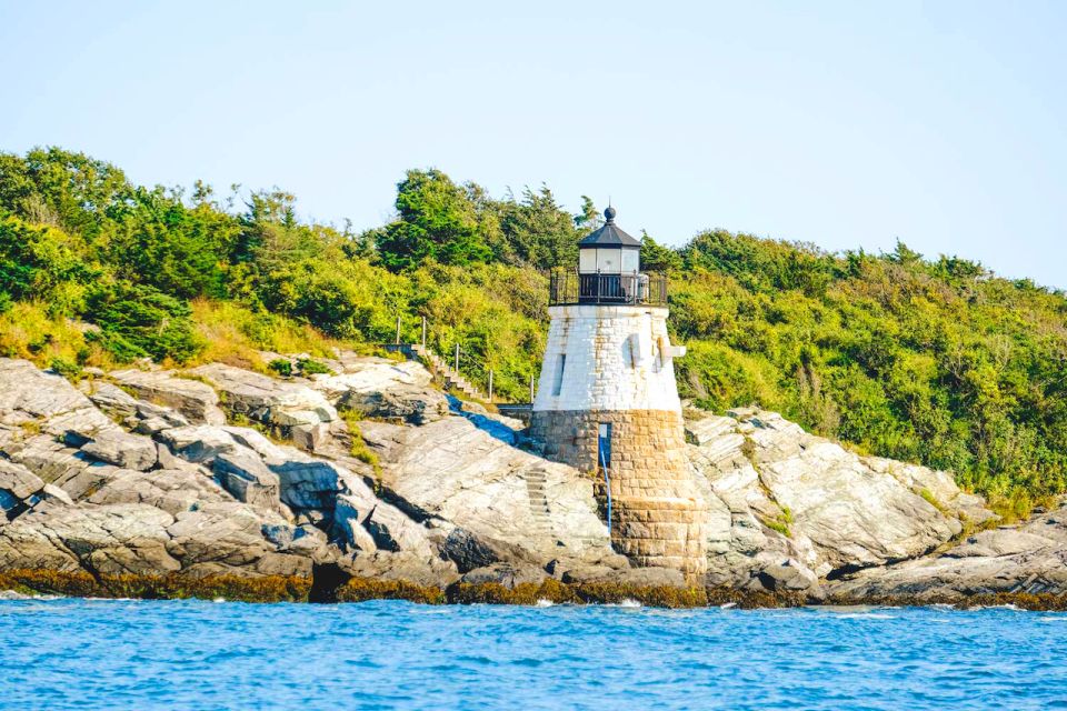 Newport, RI: Spring Lighthouse Cruise of Narragansett Bay - Accessibility and Accommodations