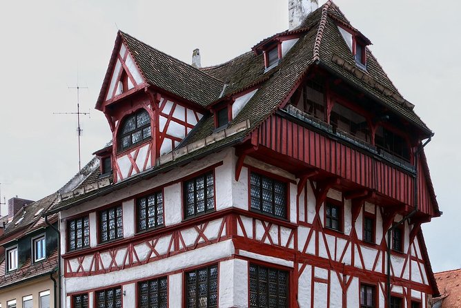 Nuremberg: Old Town Historic Walking Tour - Tour Experience Tips
