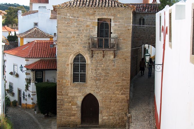 Obidos, Peniche, Baleal and Mafra Private Tour From Lisbon - Óbidos: The Village of Queens