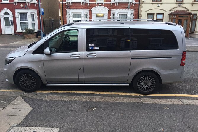 One-Way Taxi Transfer From London to Harwich Seaport - Pickup Points Selection Process