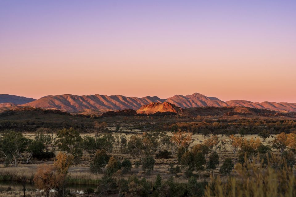 Outback Adventure: A Self-Guided Driving Tour - VoiceMap App Instructions and Offline Access